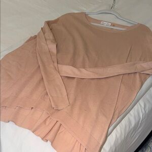 Women’s Minnie Rose light rose colored crewneck lightweight sweater, L, GUC
